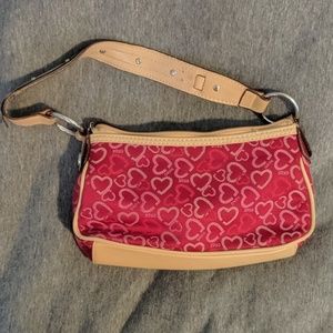 XOXO Bags - Very cute xoxo heart bag! XOXO Bags - Very cute xoxo heart bag!